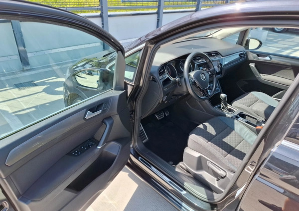 Volkswagen Touran cena 69900 przebieg: 227784, rok produkcji 2019 z Wrocław małe 781